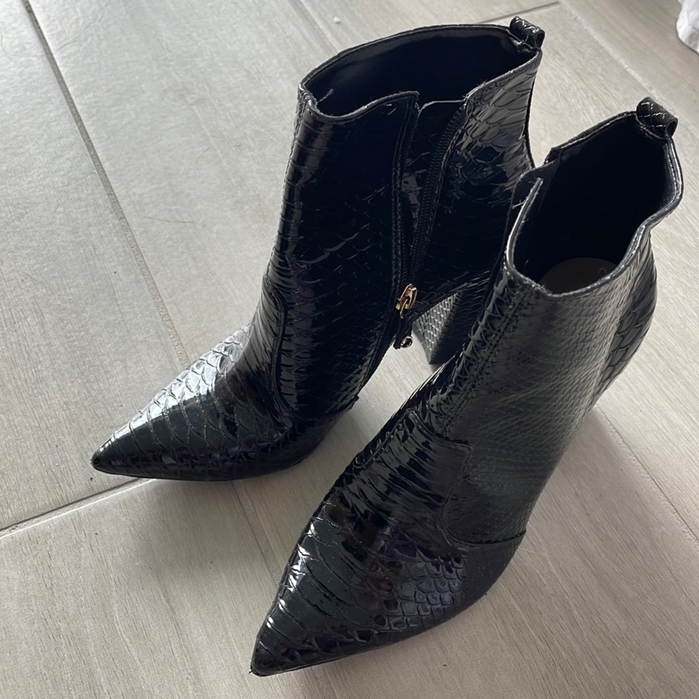 Ankle boots- brasilian brand Cecconello